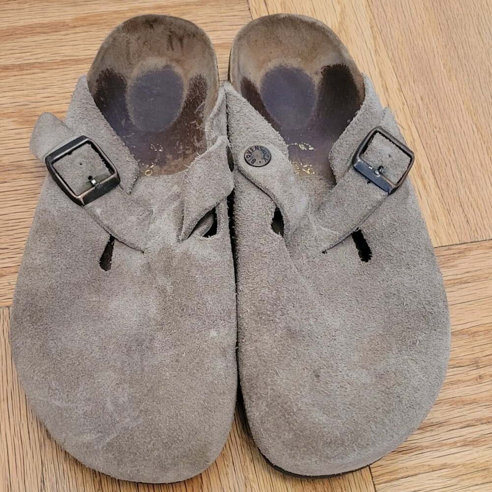 Birkenstock Clogs, EU Size 39, Tan